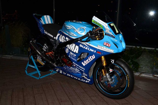 こちらは全日本JSB1000マシンのGSX-R1000