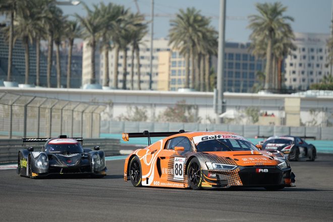 アテンプト・レーシングのアウディR8 LMSエボ