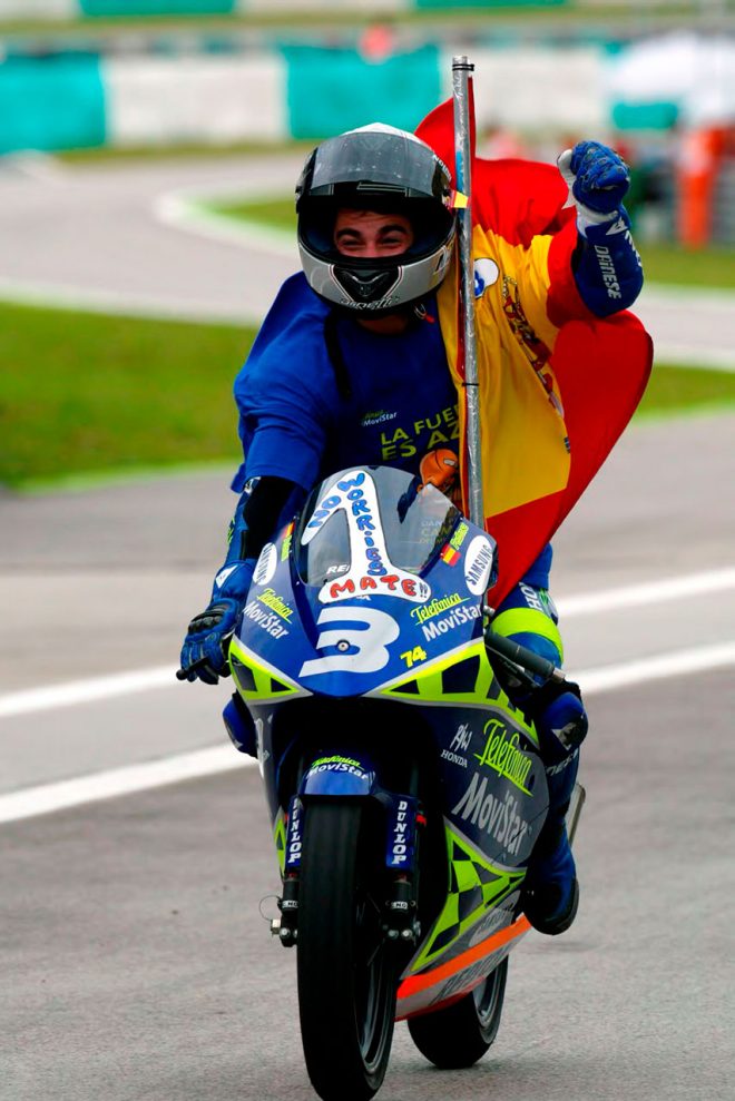 マレーシアGPでチャンピオンを獲得。このとき若干18歳