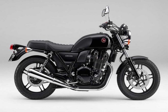 2019年型ホンダCB1100（ダークネスブラックメタリック）