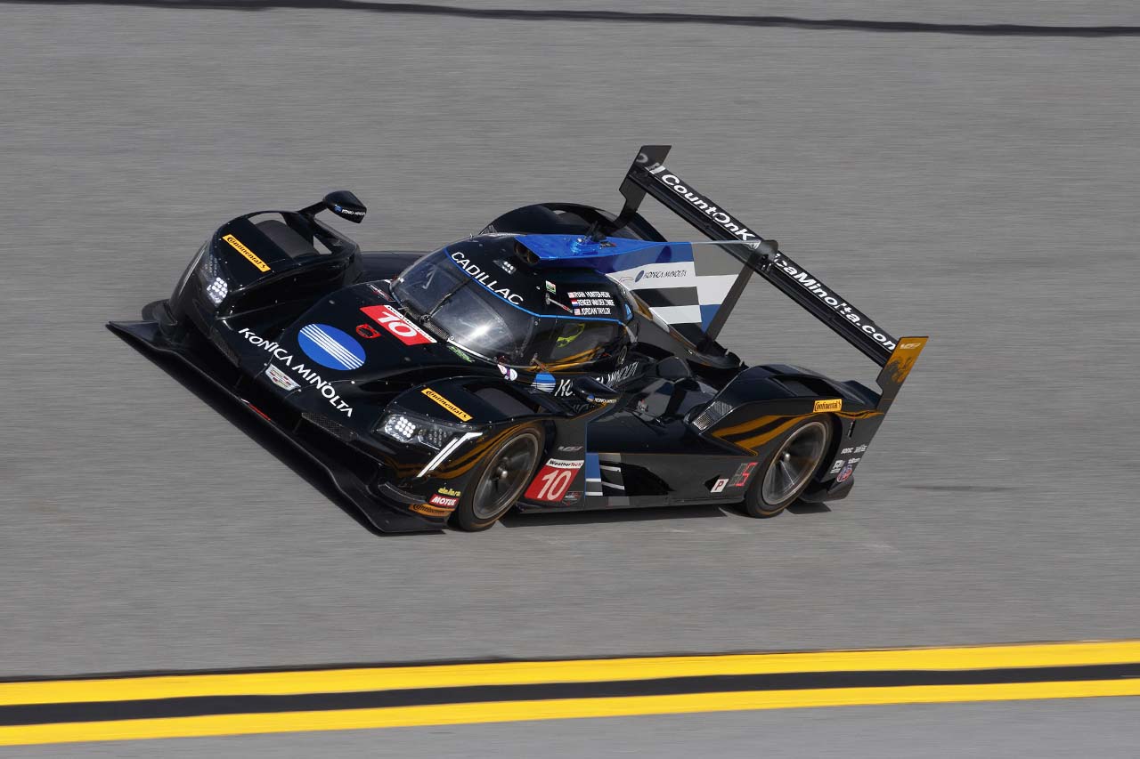 フェルナンド・アロンソと小林可夢偉が助っ人として乗り込むウェイン・テイラー・レーシングのキャデラックDPi-V.R