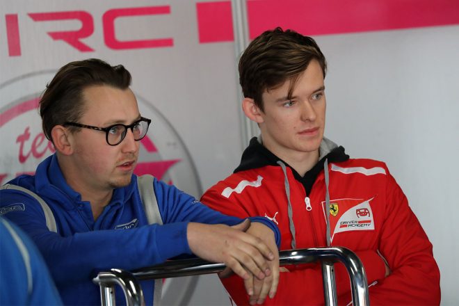 2018年　ピットストップ作業が早いセバスチャン・ベッテル担当のクルーたち