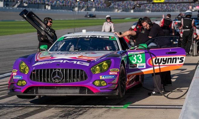 ホッチキス・レーシングが走らせたポルシェ962のトリビュートカラーを纏った33号車メルセデスAMG GT3