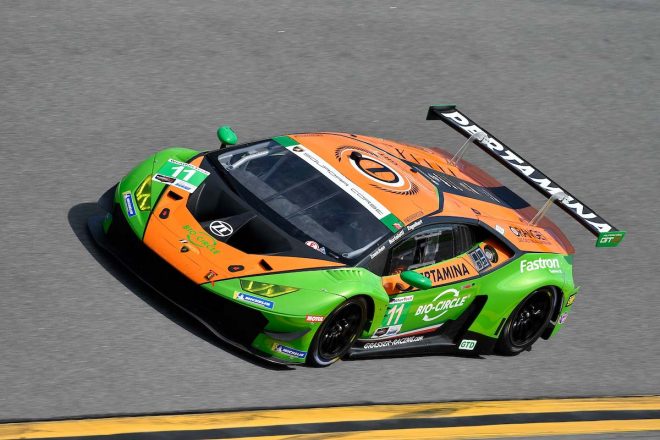 GRTグラッサー・レーシング・チームの11号車ランボルギーニ・ウラカンGT3エボ
