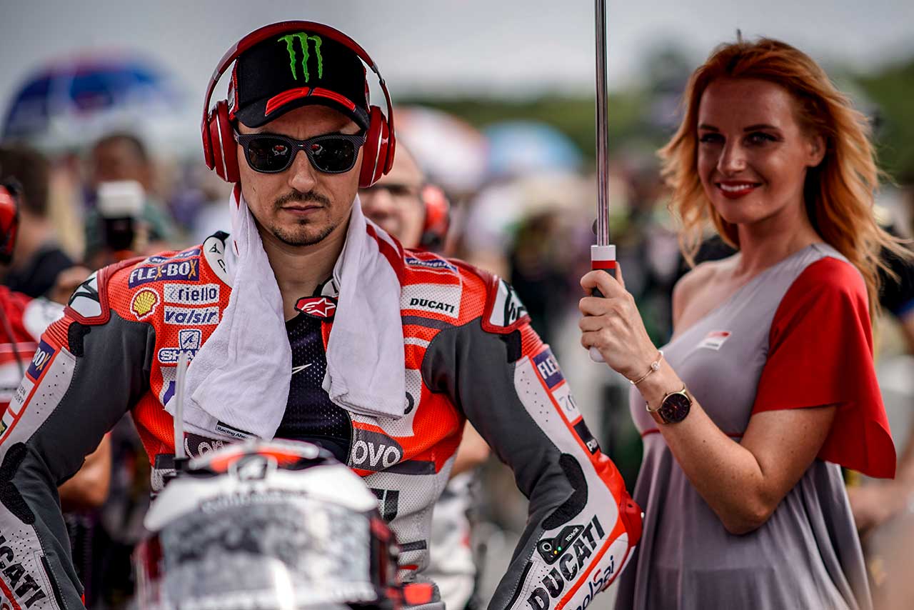 MotoGP：ロレンソが明かすドゥカティに止まらない理由。特性異なるマシンへ適応して見せた技術とは