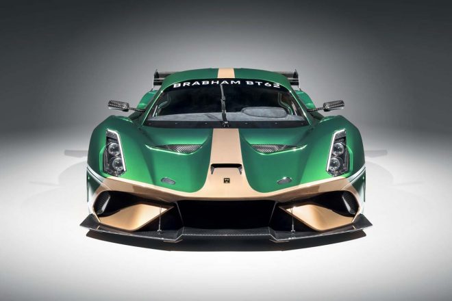 グリーンとゴールドのカラーリングが施されたBT62