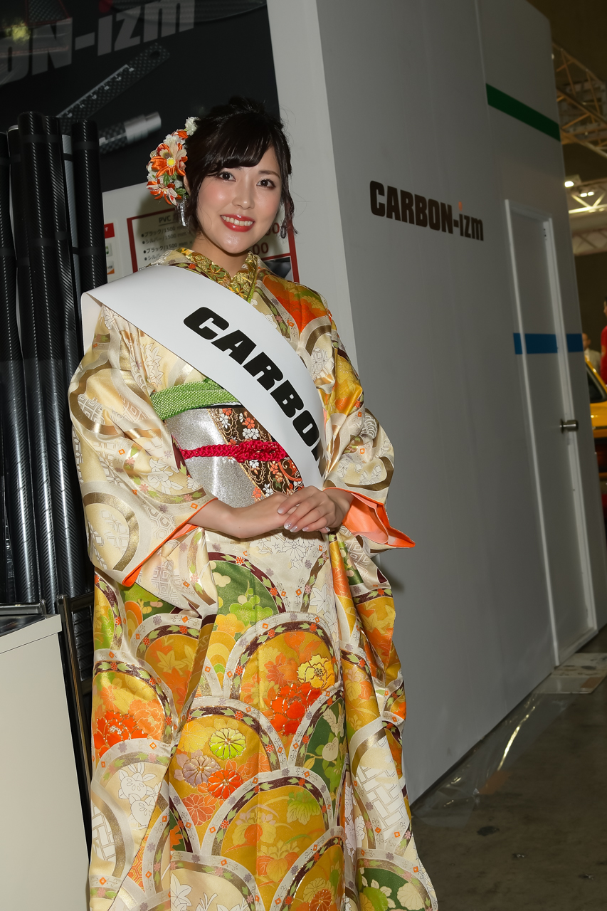 東京オートサロン2019コンパニオンギャラリー小室絵理／CARBON-izm