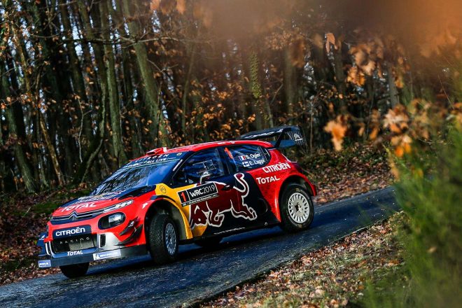 テスト走行に臨むシトロエンC3 WRC