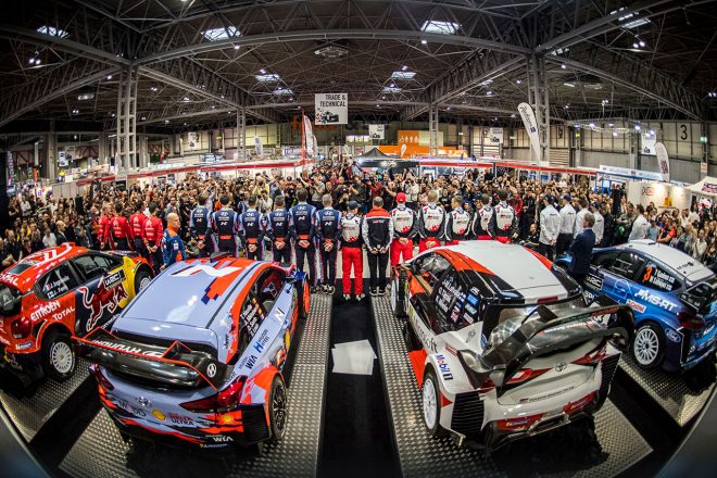 オートスポーツ・インターナショナル内でWRCのキックオフイベントが行われ全チームがマシンをお披露目した