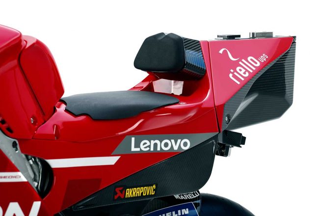 ドゥカティ デスモセディチGP 19　シート