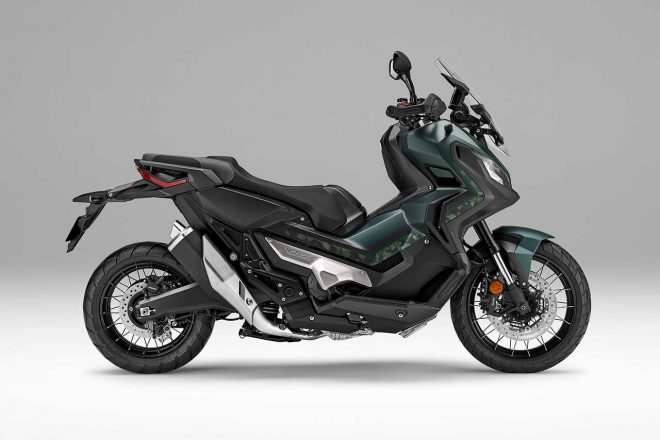 ホンダX-ADV（マットアーマードグリーンメタリック）