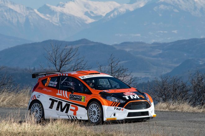 シェイクダウンステージを走行する勝田貴元（フォード・フィエスタR5）