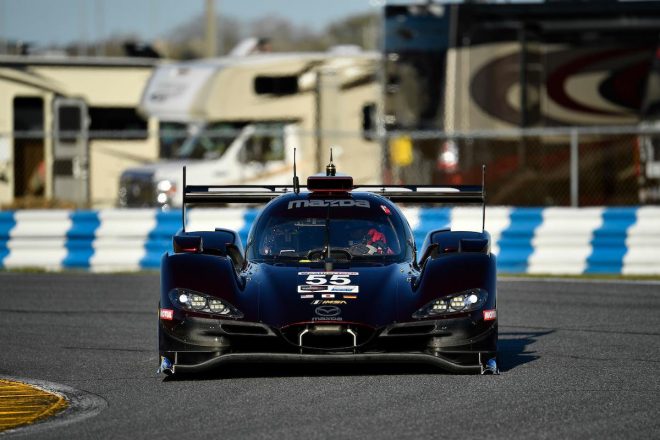 マツダチーム・ヨーストの55号車マツダRT24-P