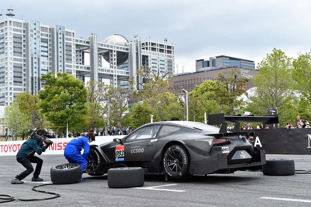 フジテレビ本社にほど近いお台場の特設会場で行われる『モータースポーツジャパン』