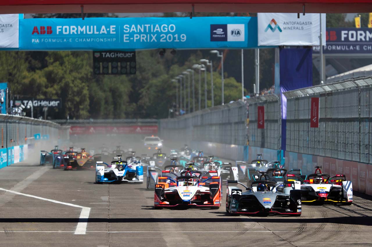 セバスチャン・ブエミ（ニッサン・e.ダムス）がホールショットを決めた2018／2019フォーミュラE第3戦サンティアゴE-Prixのスタート