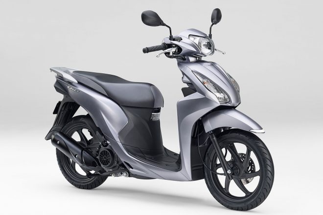 ホンダDio110（ランベントシルバーメタリック）