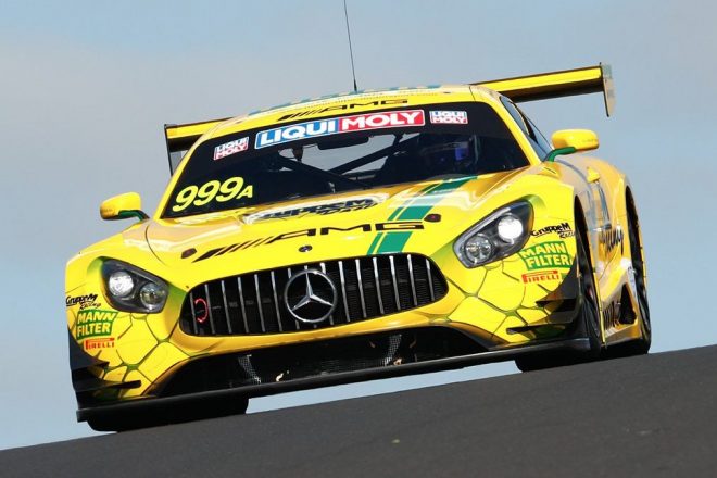 メルセデスAMG・チーム・グループM・レーシングの999号車メルセデスAMG GT3
