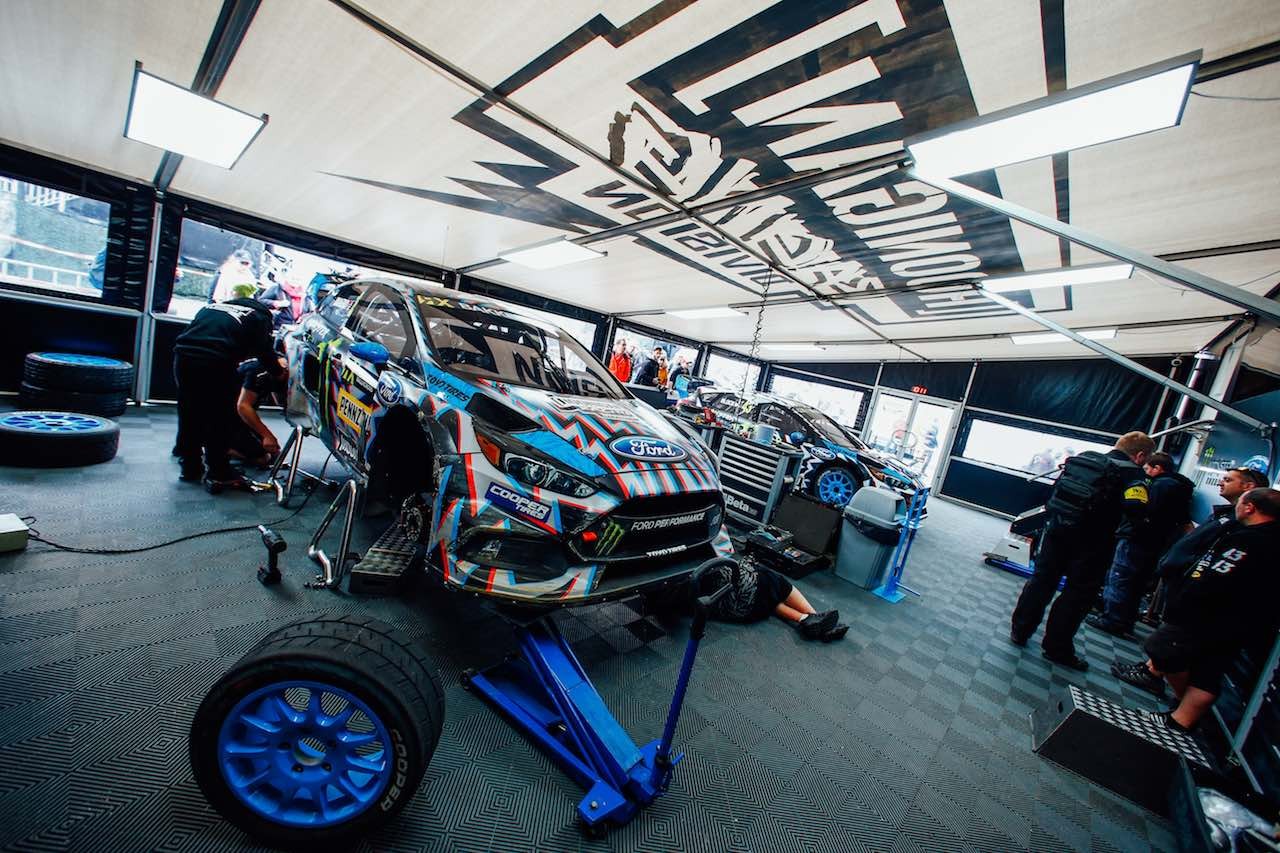 フォードはフーニガン・レーシングディビジョンを支援する形で世界ラリークロスに参戦した