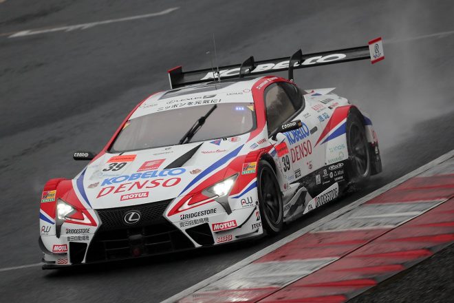 岡山国際サーキットで行われたメーカーテストに参加した39号車レクサスLC500