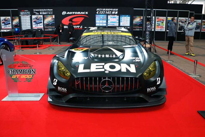 2018スーパーGT GT300クラスのチャンピオンマシンLEON CVSTOS AMG