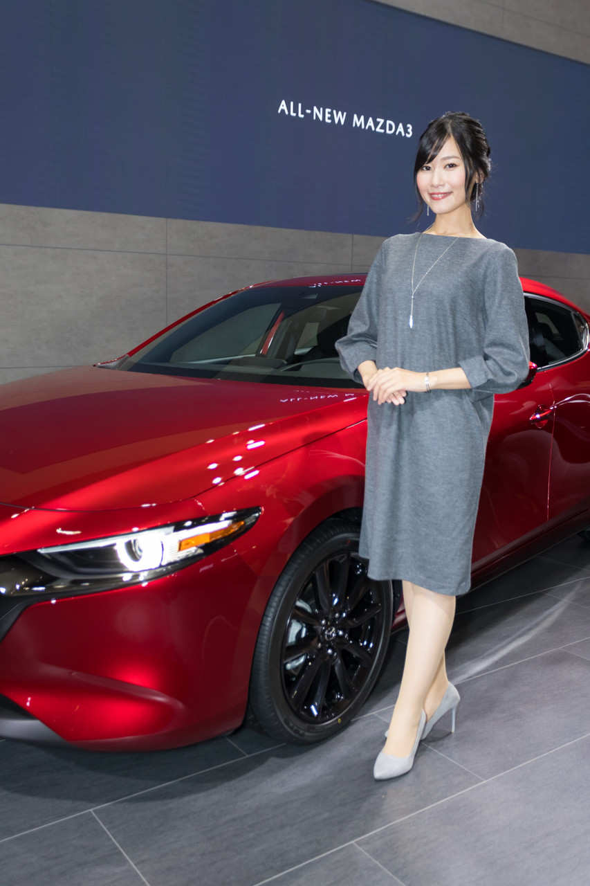 大阪オートメッセ2019コンパニオンギャラリー真田つばさ／マツダ