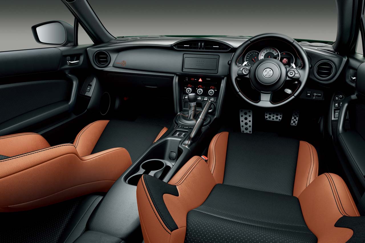 トヨタ86 特別仕様車GT“British Green Limited”-インテリア