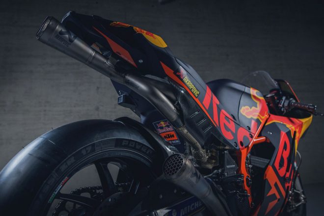 RC16のテール回り