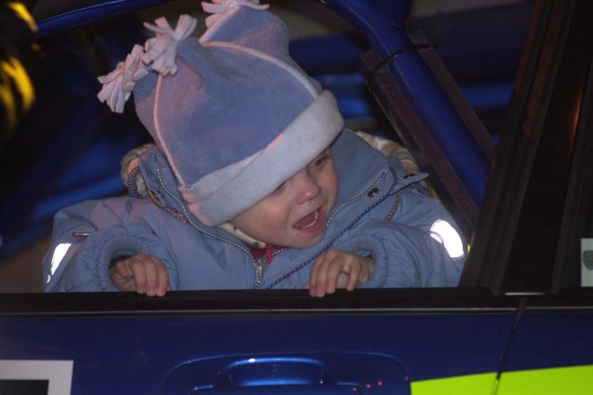 父のペターがWRCチャンピオンを獲得したとき、オリバーはわずか2歳