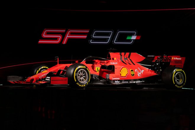フェラーリの2019年型マシン『SF90』発表会