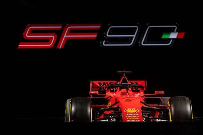 フェラーリの2019年型マシン『SF90』発表会