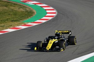 【動画】ルノーF1が新車『R.S.19』をシェイクダウン。リカルドが21周を走行