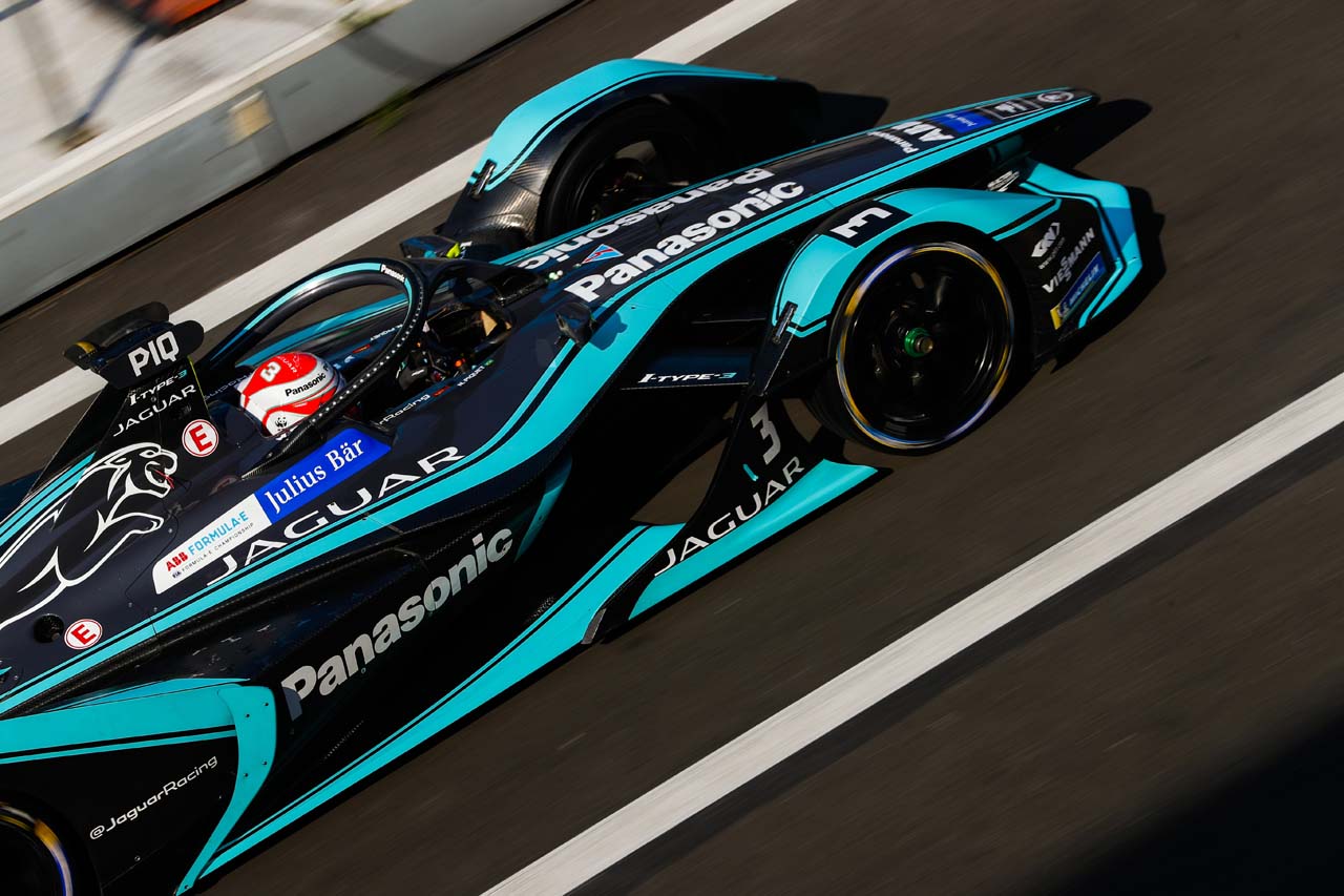 第4戦メキシコの決勝でクラッシュを喫したネルソン・ピケJr.（パナソニック・ジャガー・レーシング）もテストに参加した