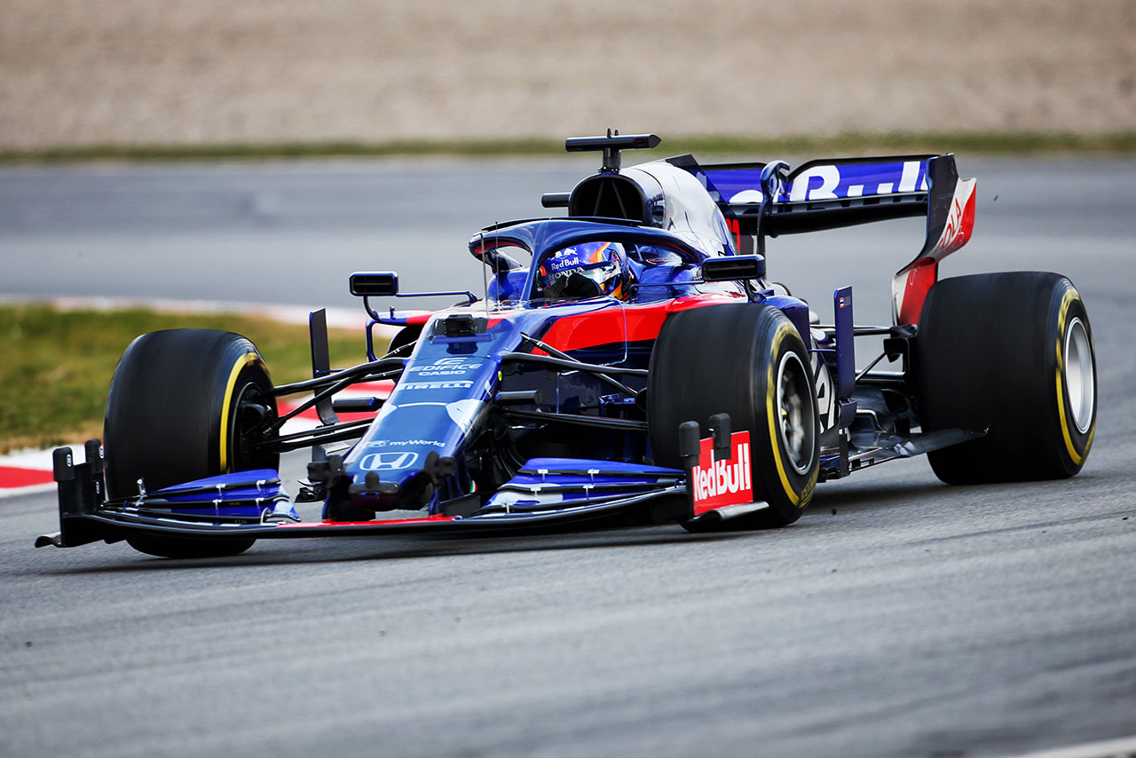 2019年F1バルセロナテスト1回目　アレクサンダー・アルボン　トロロッソ・ホンダSTR14