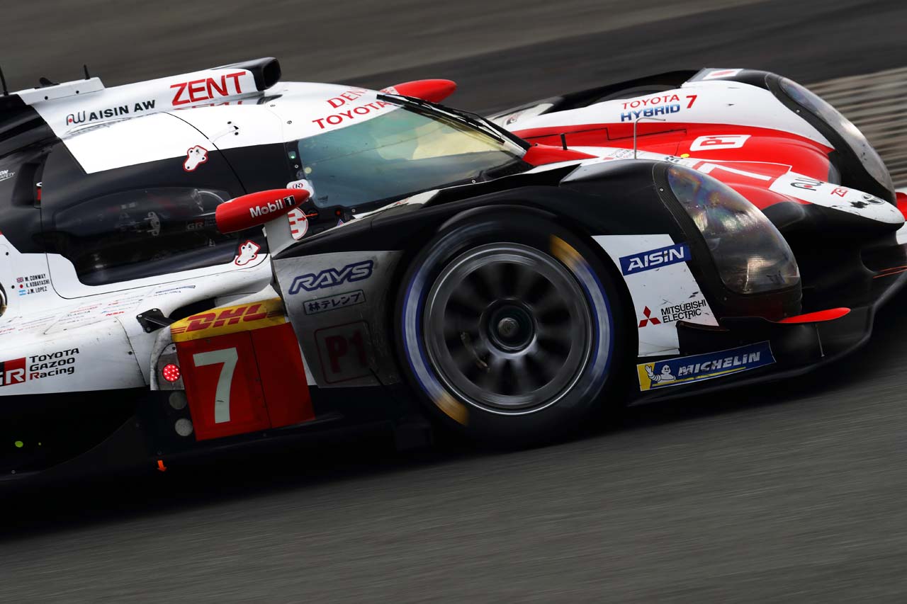 TOYOTA GAZOO Racingのマイク・コンウェイ、小林可夢偉、ホセ-マリア・ロペス組7号車トヨタTS050ハイブリッド