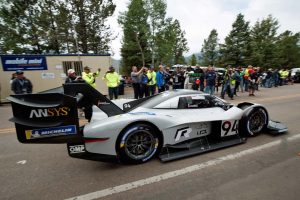 2018パイクスピーク・ヒルクライムで歴代最速タイムを更新して総合優勝を飾ったフォルクスワーゲンI.D. Rパイクスピーク