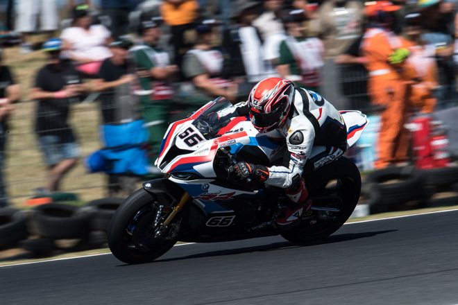 カワサキからBMWに移籍したサイクスは7位フィニッシュ