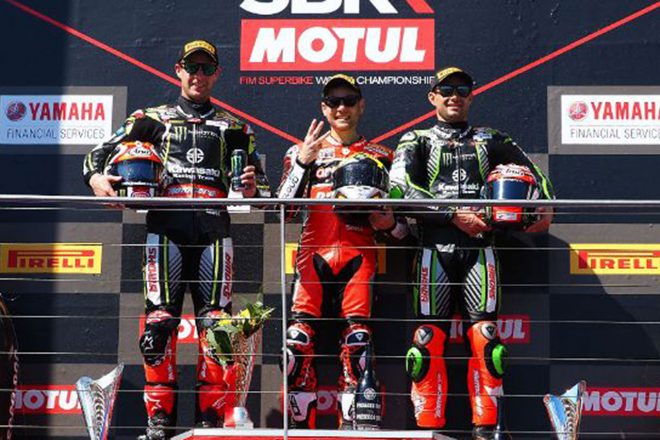 バウティスタは開幕戦レース1、スーパーポール・レース、レース2すべてで優勝した