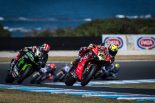 スーパーポール・レースで激しいトップ争いを演じたバウティスタとレイ