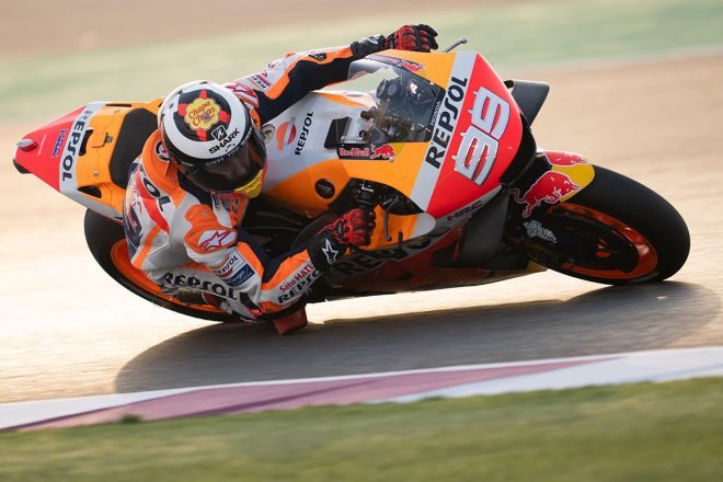 左手のケガの療養のためセパン公式テストをキャンセルしたロレンソ。いまだトップ10圏内に入らず