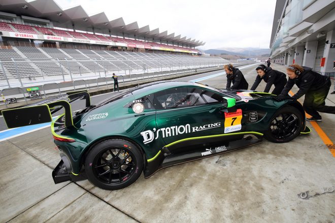 富士スピードウェイでシェイクダウンされたD'station Racing AMRのアストンマーチン・バンテージGT3