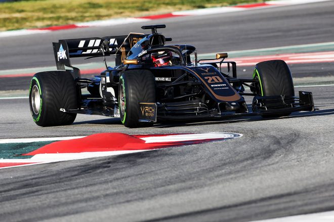 2019年F1バルセロナテスト2回目　ケビン・マグヌッセン　ハースVF-19