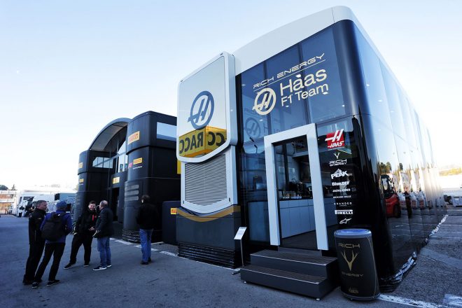 ハースF1 モーターホーム