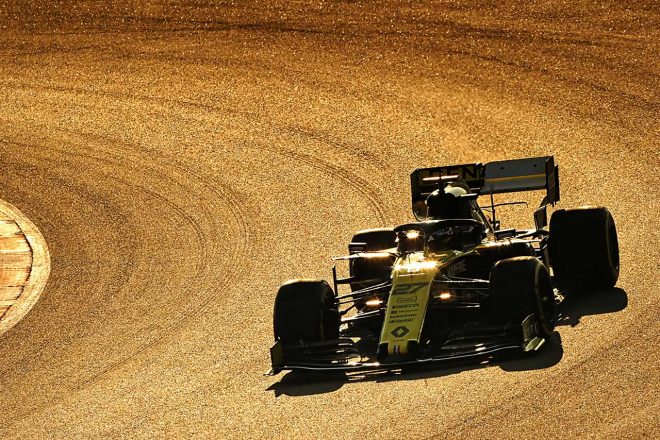 2019年F1バルセロナテスト2回目　ニコ・ヒュルケンベルグ　ルノーRS19
