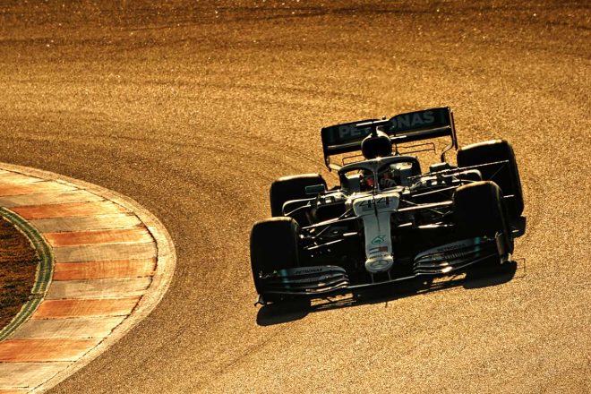 2019年F1バルセロナテスト2回目　ルイス・ハミルトン　メルセデスW10