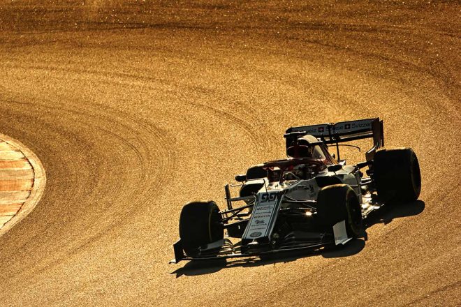 2019年F1バルセロナテスト2回目　アントニオ・ジョビナッツィ　アルファロメオC38