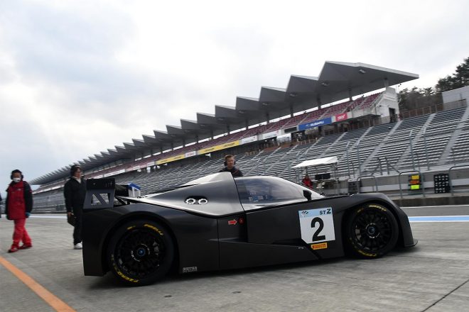 ST-ZクラスのKTMクロスボウGT4