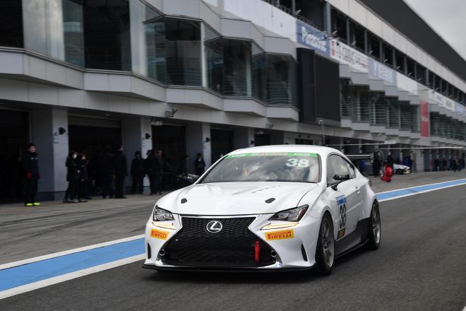 TRACY SPORTSの38号車レクサスRC35