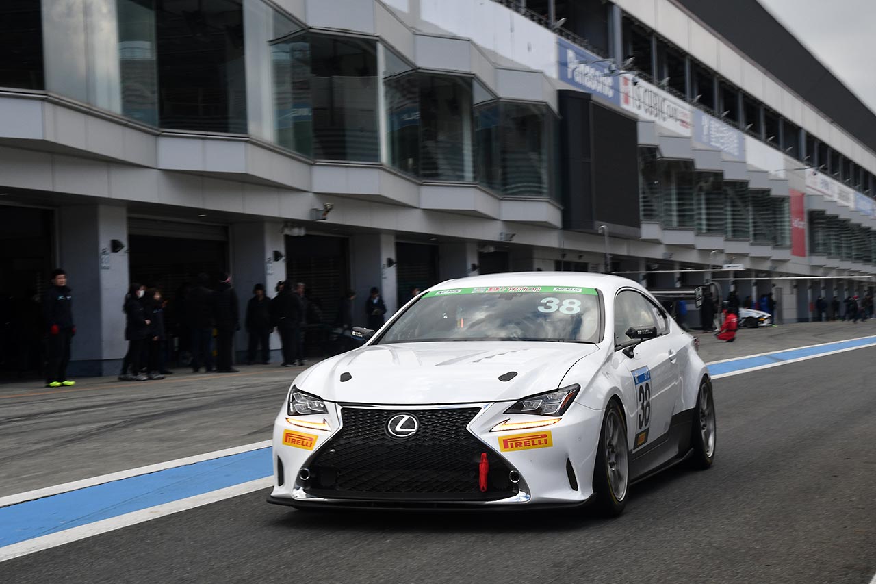 TRACY SPORTSの38号車レクサスRC35