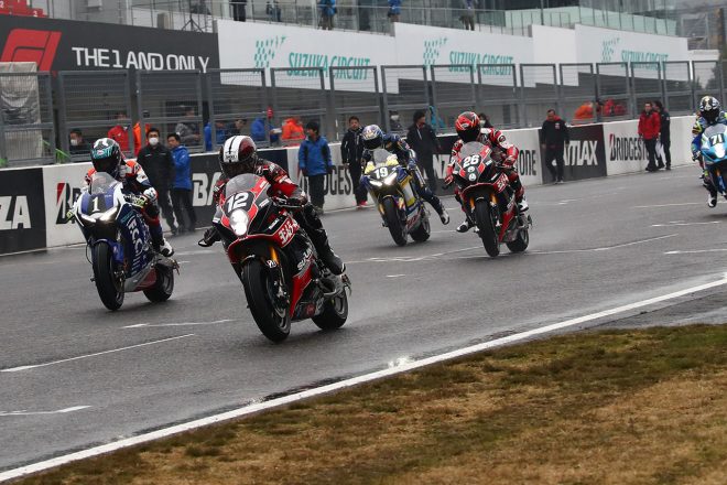 加賀山就臣が駆るヨシムラスズキMOTULのGSX-R1000は2019年のカラーリングで登場