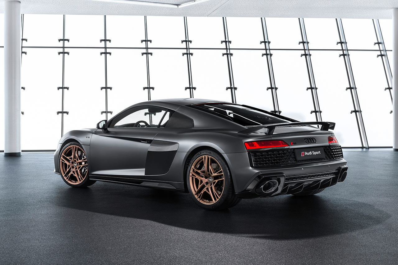 アウディR8 V10ディセニアム